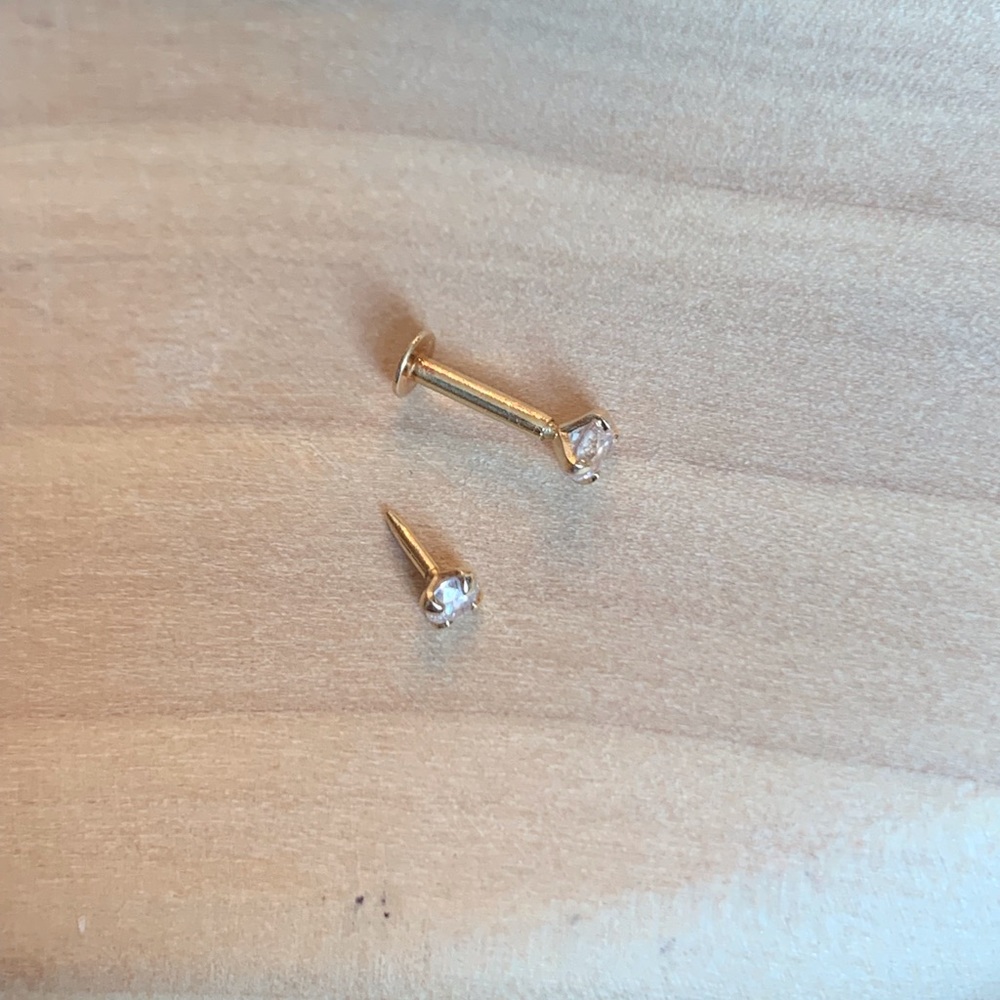 14KYG 2.5mm & 2mm CZ Cartilage Stud Earring Set - Picture 2 of 7